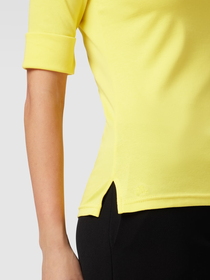 T-Shirt mit U-Boot-Ausschnitt in gelb