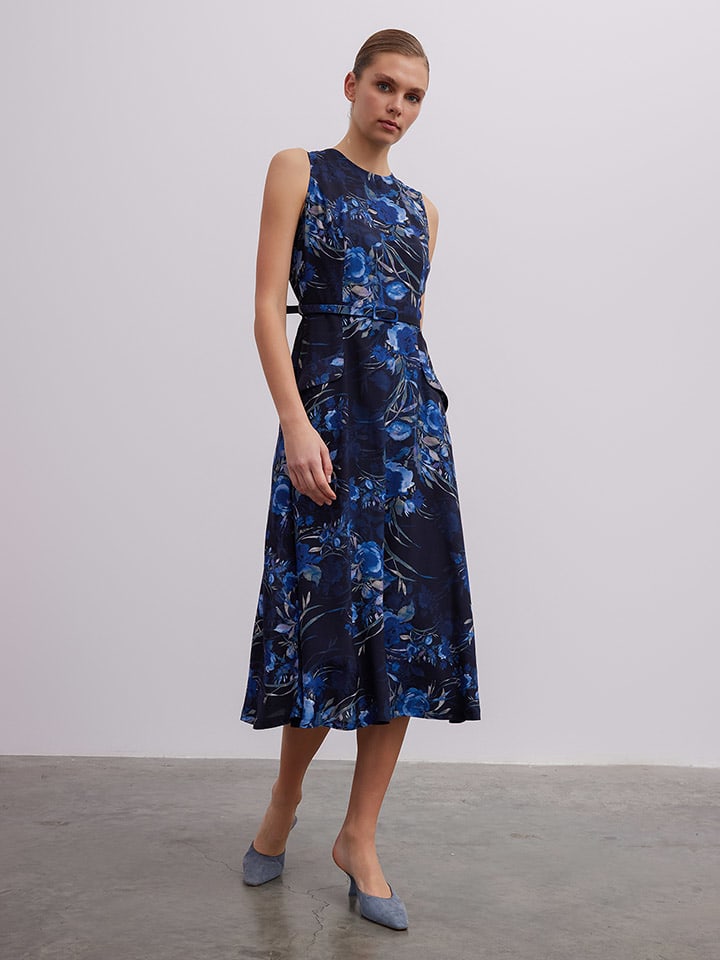 BGN Kleid in Dunkelblau günstig kaufen