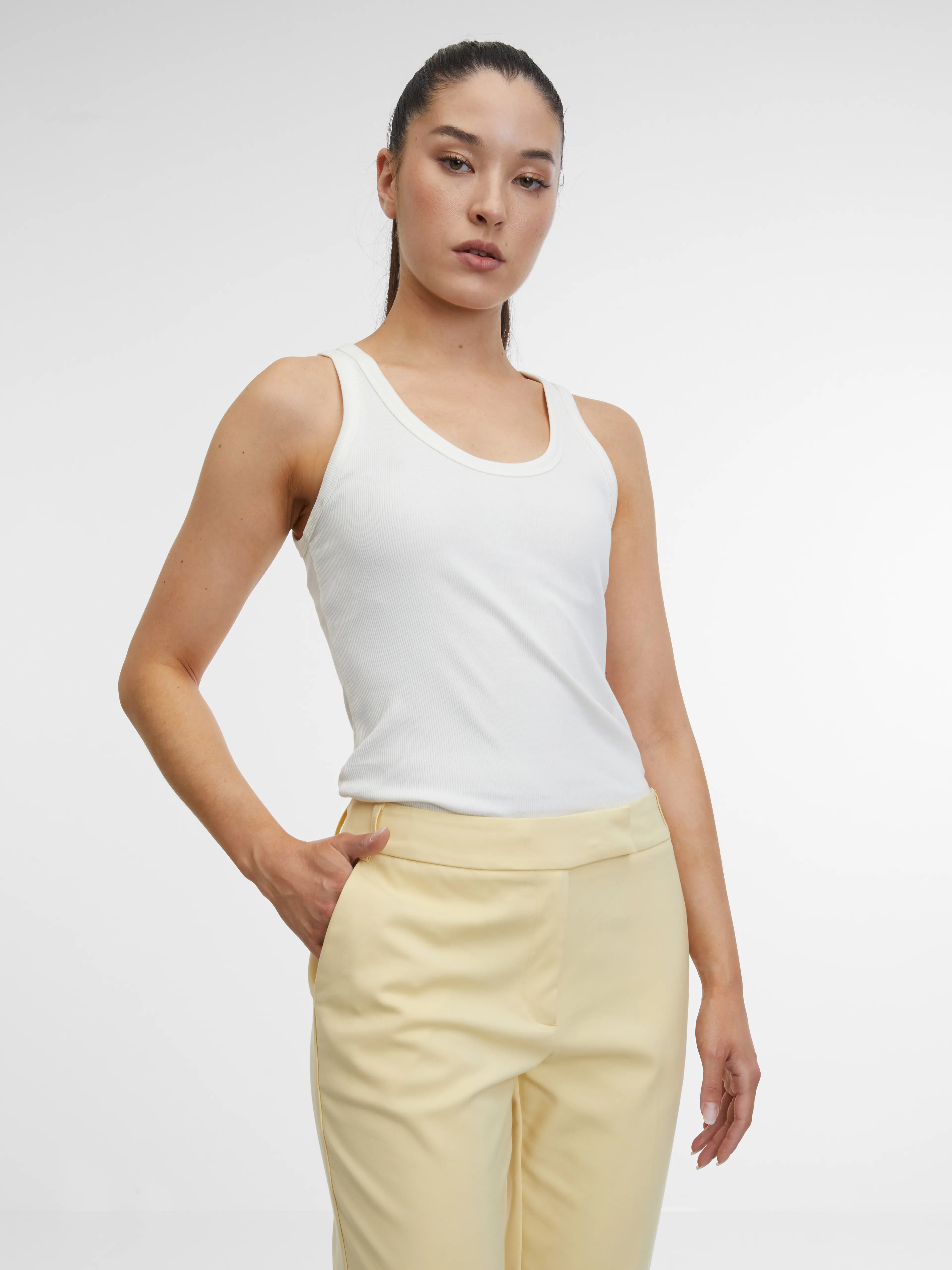 Gelbe gerade Damenhosen ORSAY