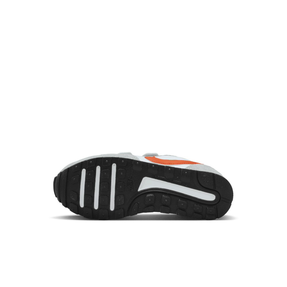 Nike MD Valiant CN8559-020 / grau