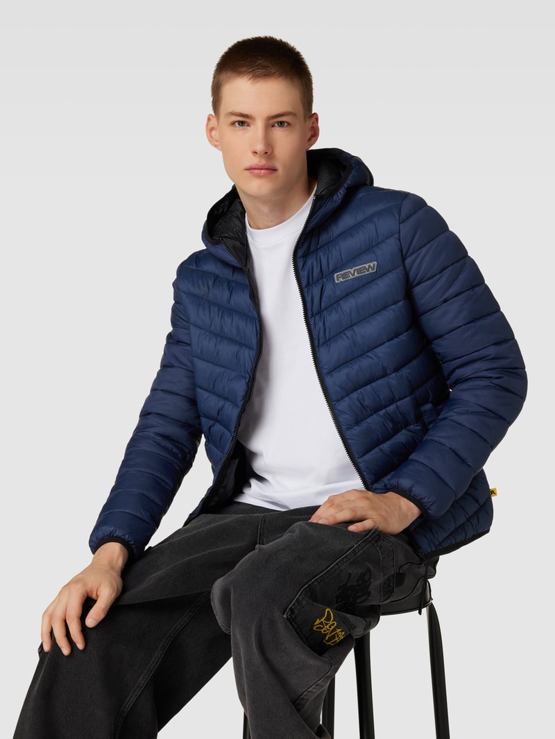 Steppjacke mit Kapuze in dunkelblau