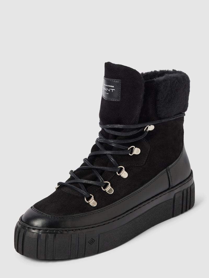 Boots mit Schnürverschluss Modell 'Snowmont' in schwarz