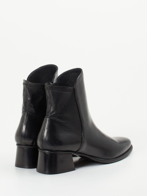 Stiefelette-17130090332 Konstantin Starke