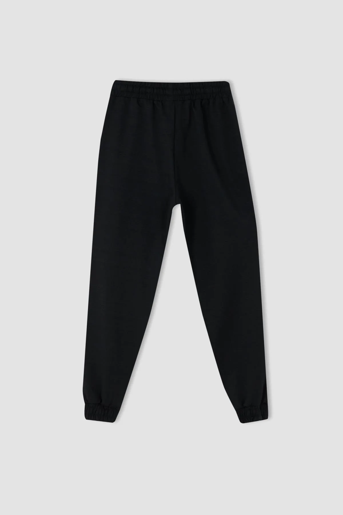 DeFacto  Jogger-Trainingshose mit Standard-Passform, flexiblem Beinband und recyceltem, dünnem Sweatshirt-Stoff