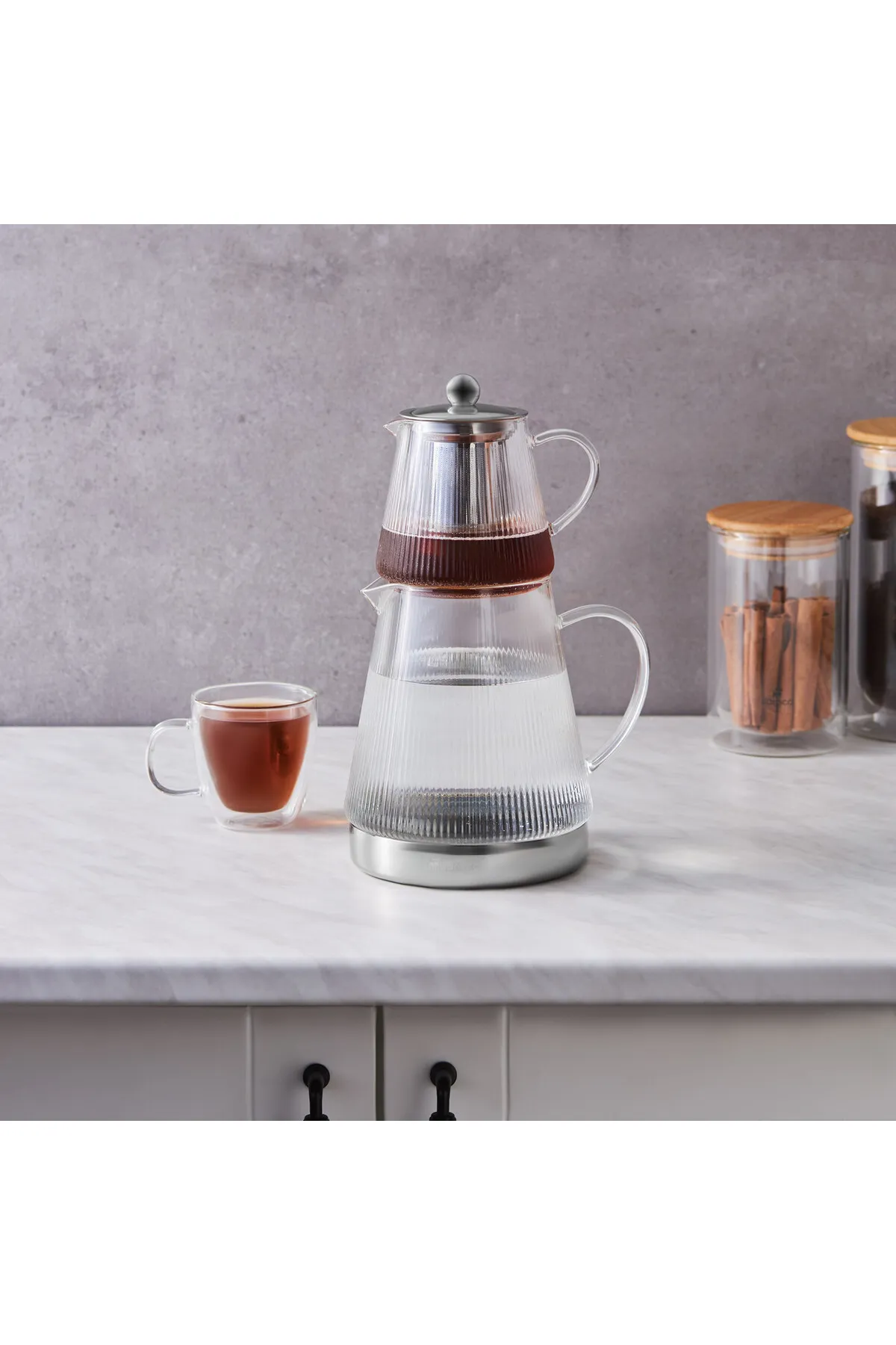 Karaca  Keops Borosilikatglas-Teekanne, 1500 ml, Glas, Trinkgefäß, Temperaturbeständiger
