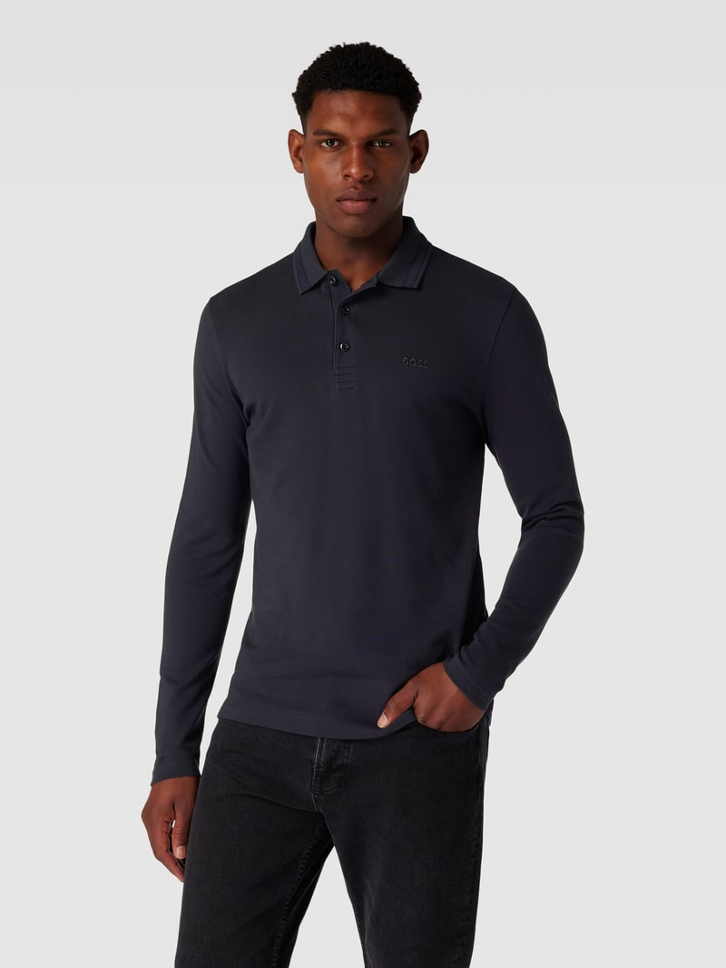 Poloshirt mit Kontraststreifen Modell 'Plisy' in marineblau