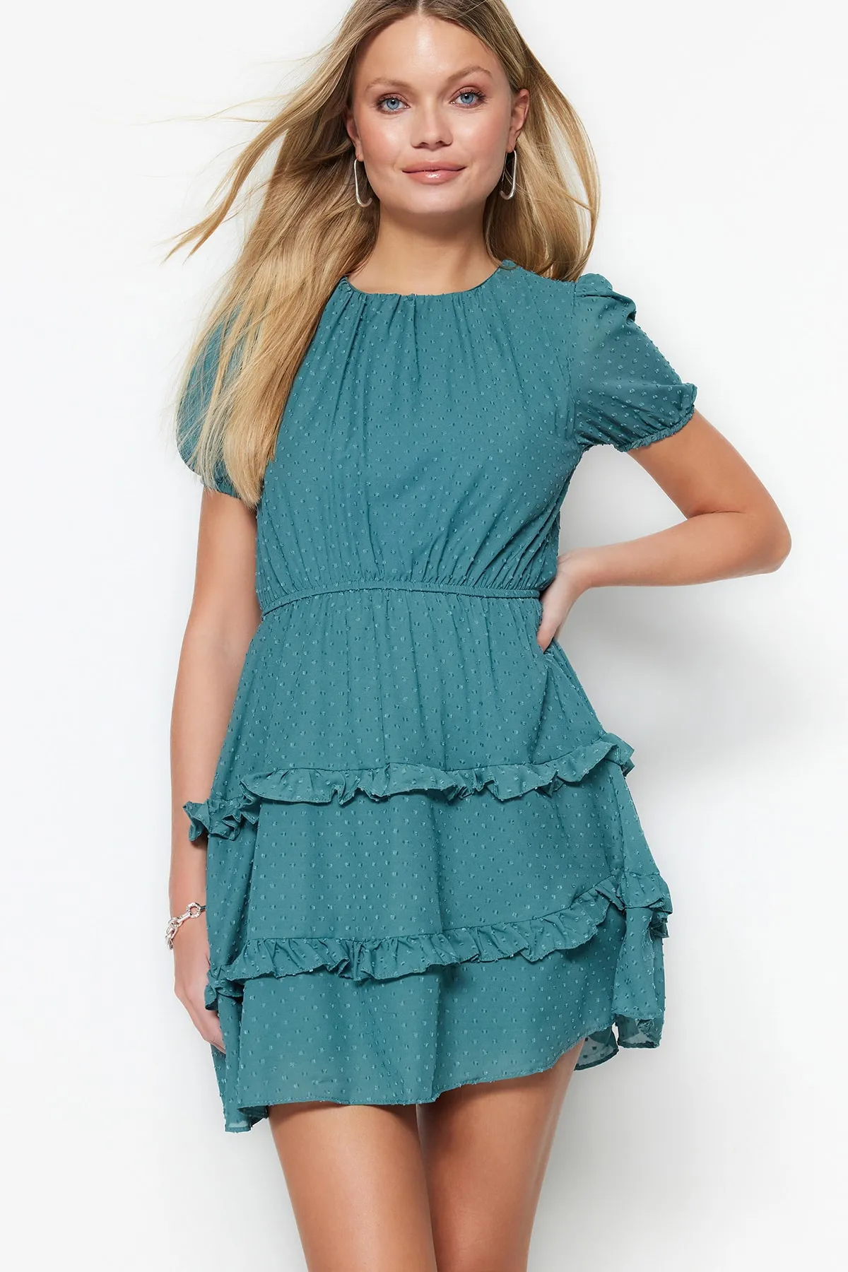 Trendyol Collection  Mintfarbenes Mini-Kleid aus gewebtem, gefüttertem Stoff mit strukturiertem Webmuster TWOSS21EL1206