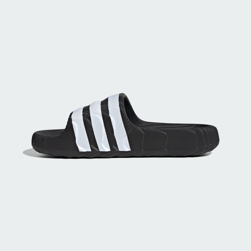 adidas Adilette 22 IF3670 / schwarz