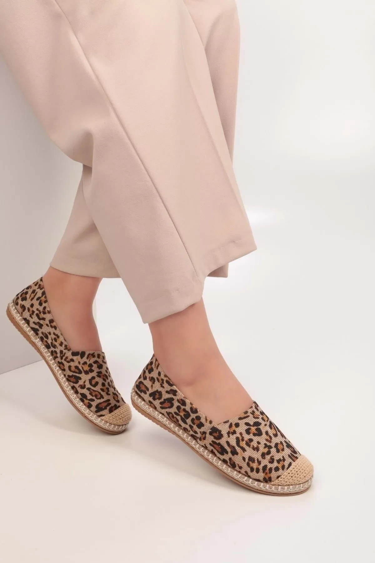 Shoeberry  Damen-Espadrille „Yurry“ aus Leinen mit Leopardenmuster