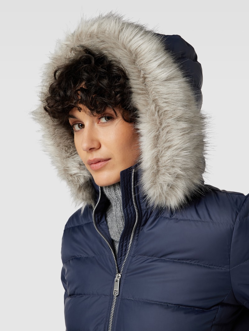 Steppjacke mit Kapuze in marineblau