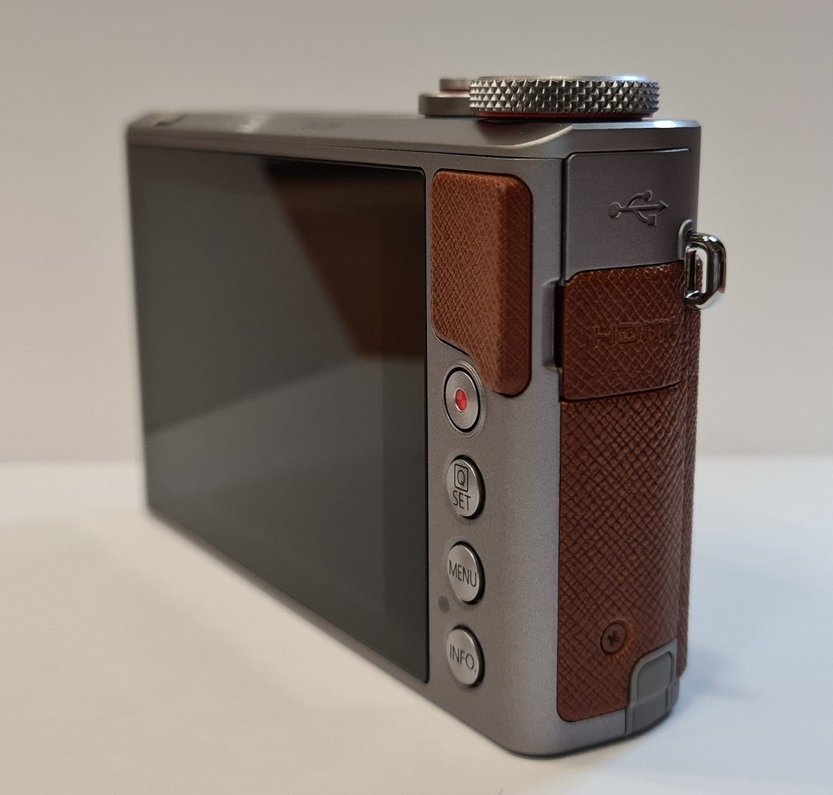 Canon PowerShot G9X Mark II silber-braun Kompaktkamera