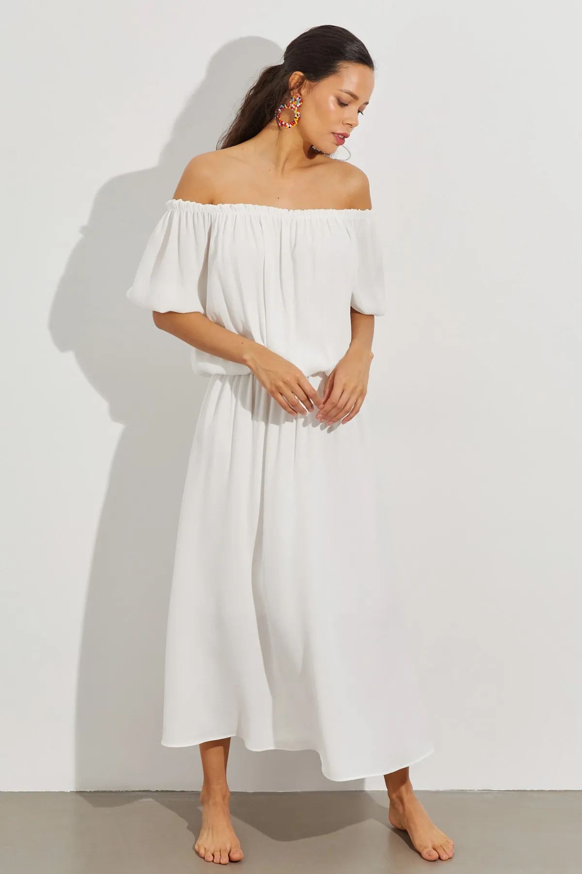 Cool & Sexy  Weißes, gefüttertes Midikleid mit Madonna-Kragen für Damen BK261062