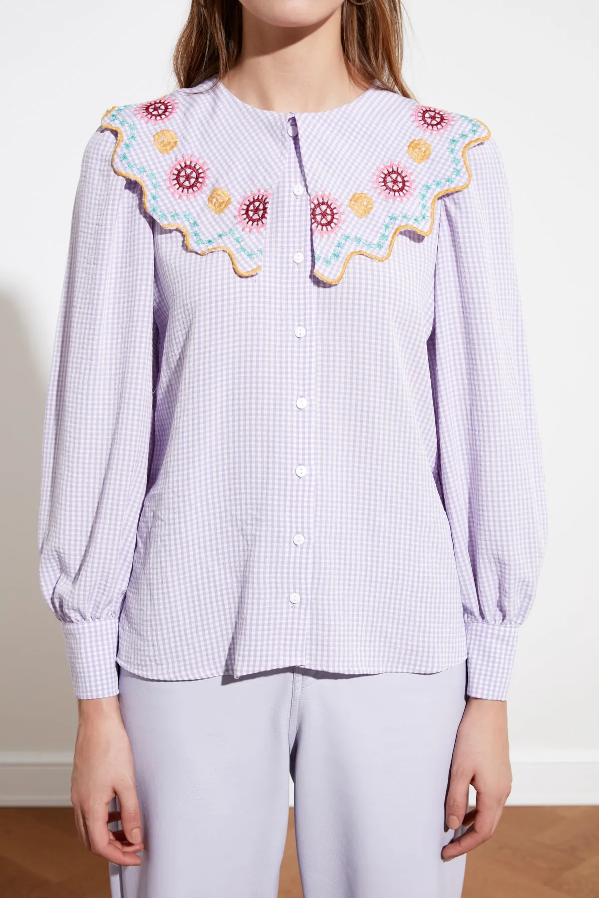 Trendyol Collection  Lila bestickt - Seersucker Regular Hemd TWOSS21GO0232