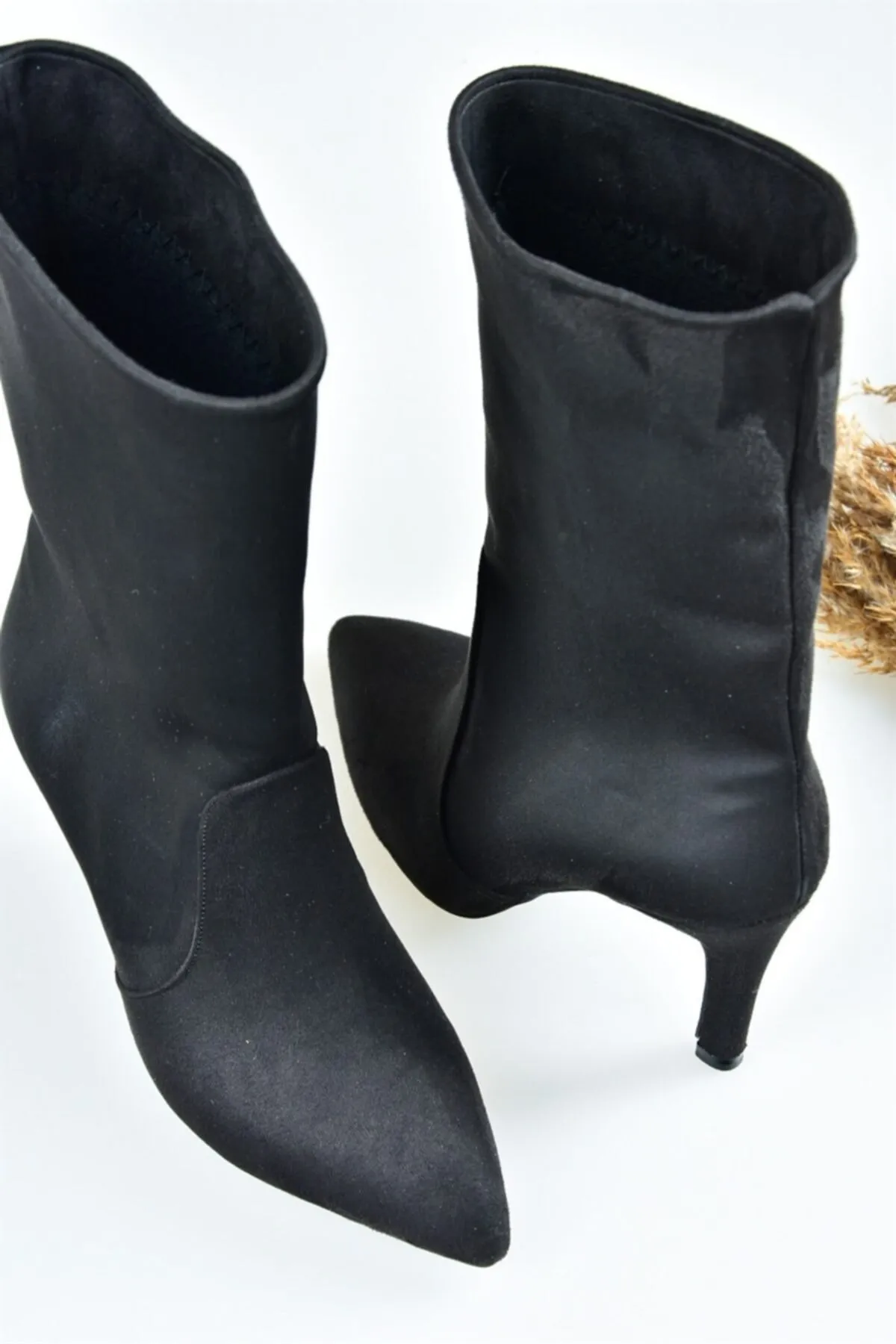 Fox Shoes  Damenstiefel aus schwarzem Wildleder L404891302