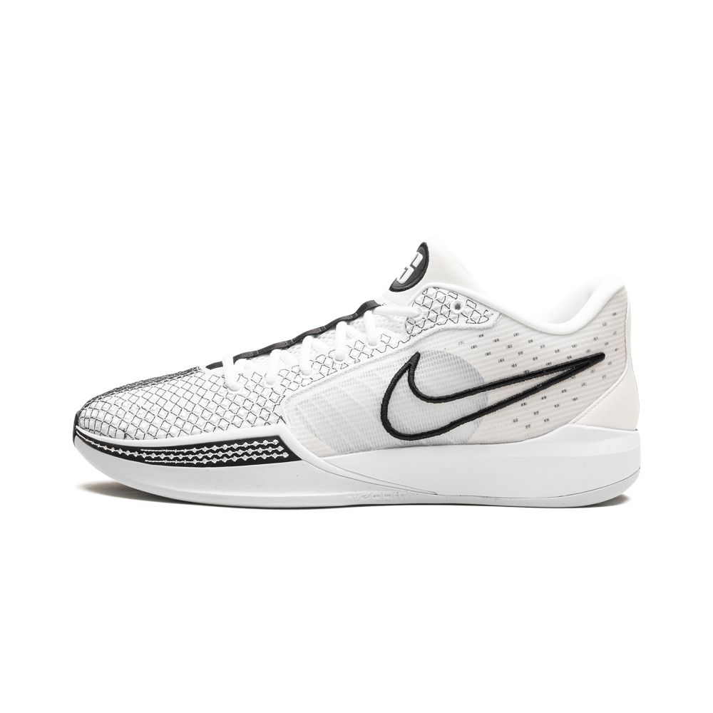 Nike Sabrina 1 FQ3381-103 / weiss