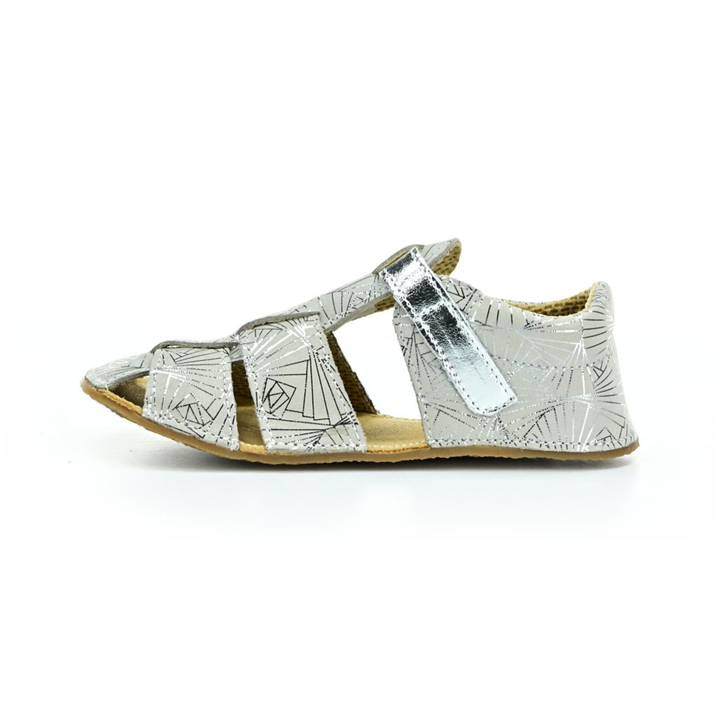 Ef Sam weiß-silber glänzende Barfußsandalen
