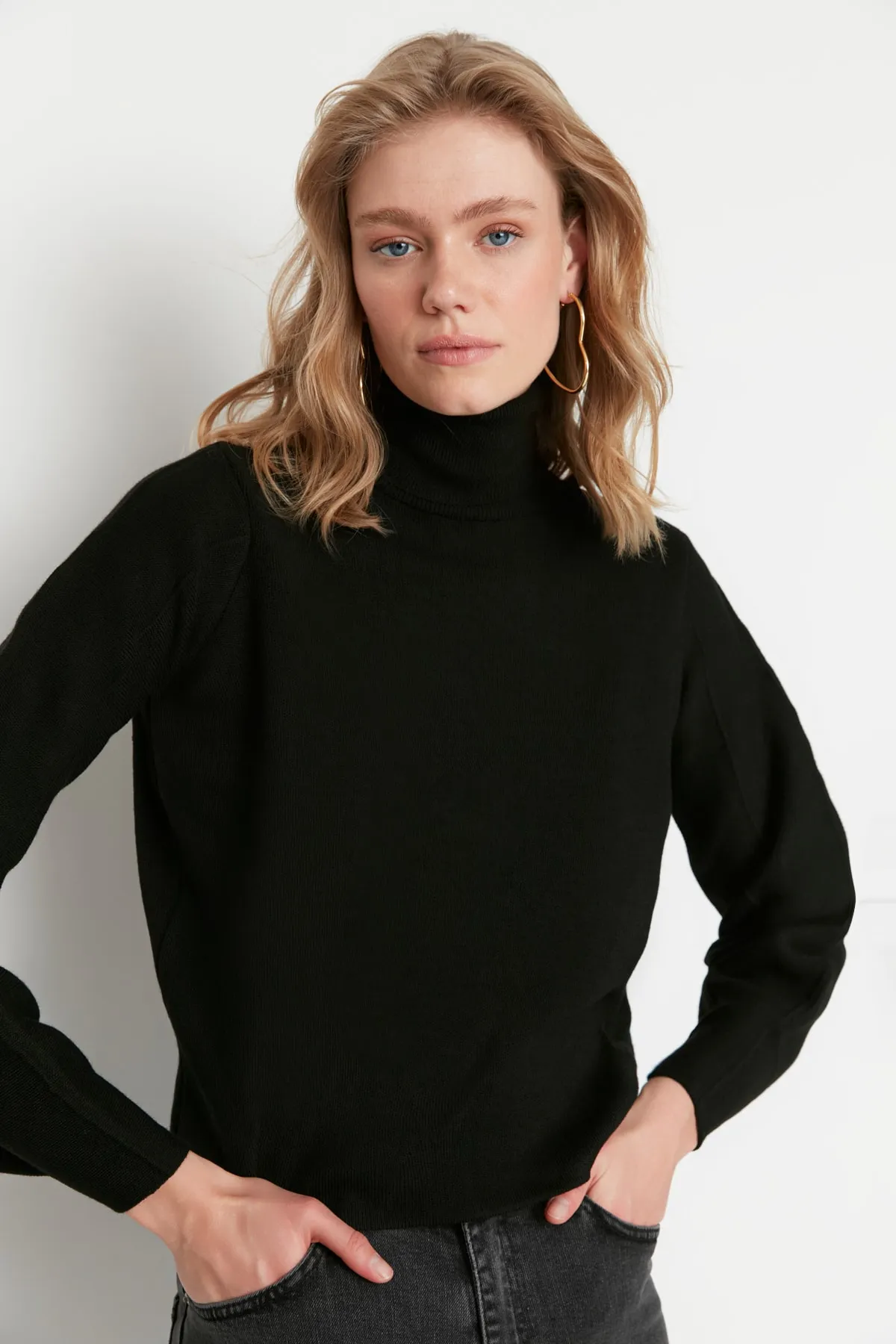 Trendyol Collection  Schwarzer Basic Rollkragenpullover TWOAW21KZ0485