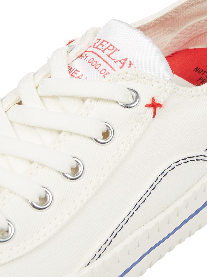 Slip-on-Sneaker aus Canvas in weiß