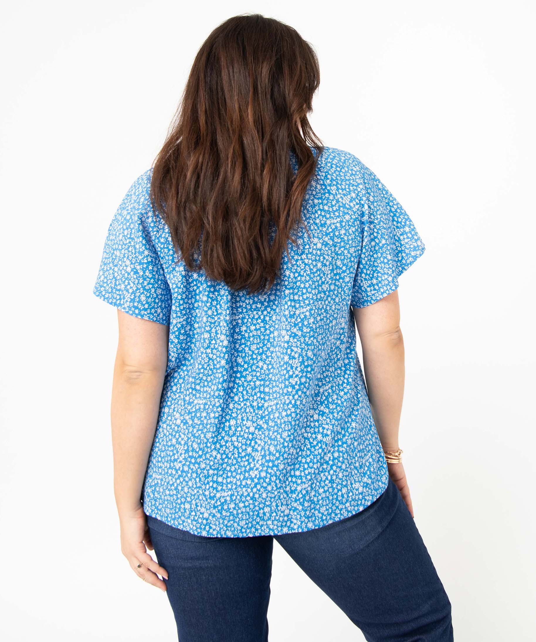 Blouse femme grande taille fleurie à manches courtes et col V imprime | GEMO
