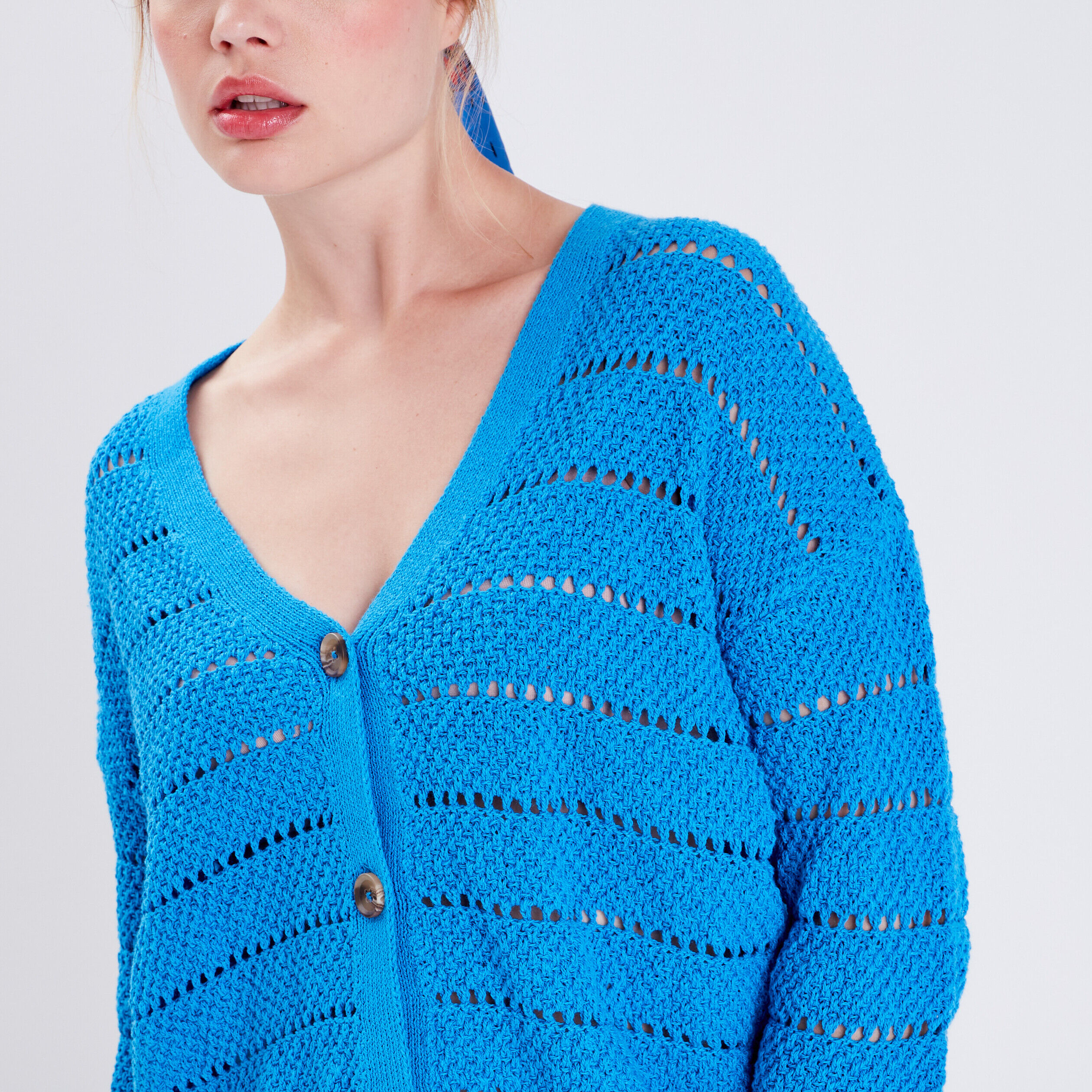 Gilet boutonné aspect crochet bleu femme | Cache Cache