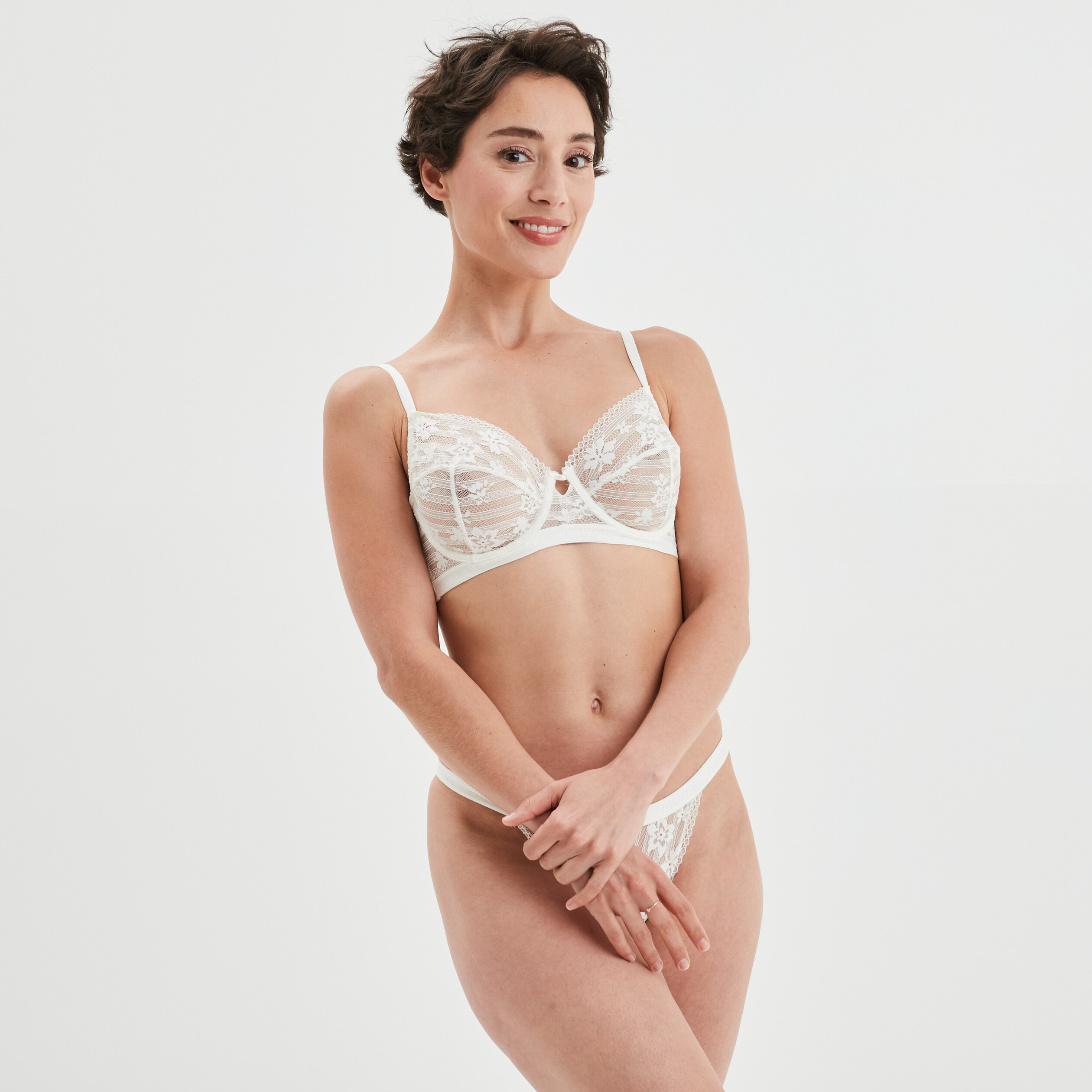 Tanga élastiqué en dentelle blanc femme | La Halle
