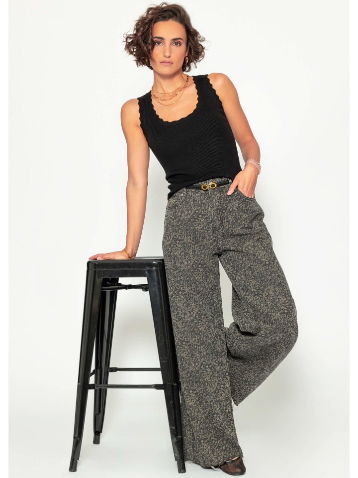 SASSYCLASSY Tank Top mit Bogenkante in Schwarz günstig kaufen