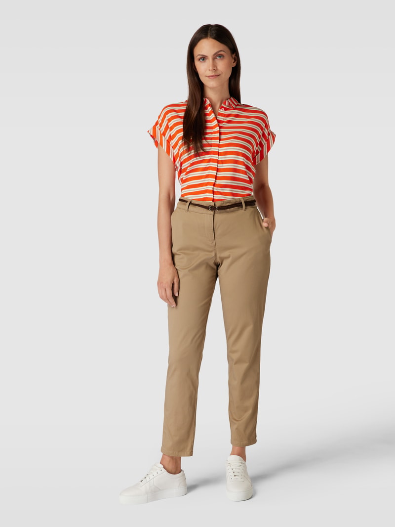 Chino mit Gürtel in beige