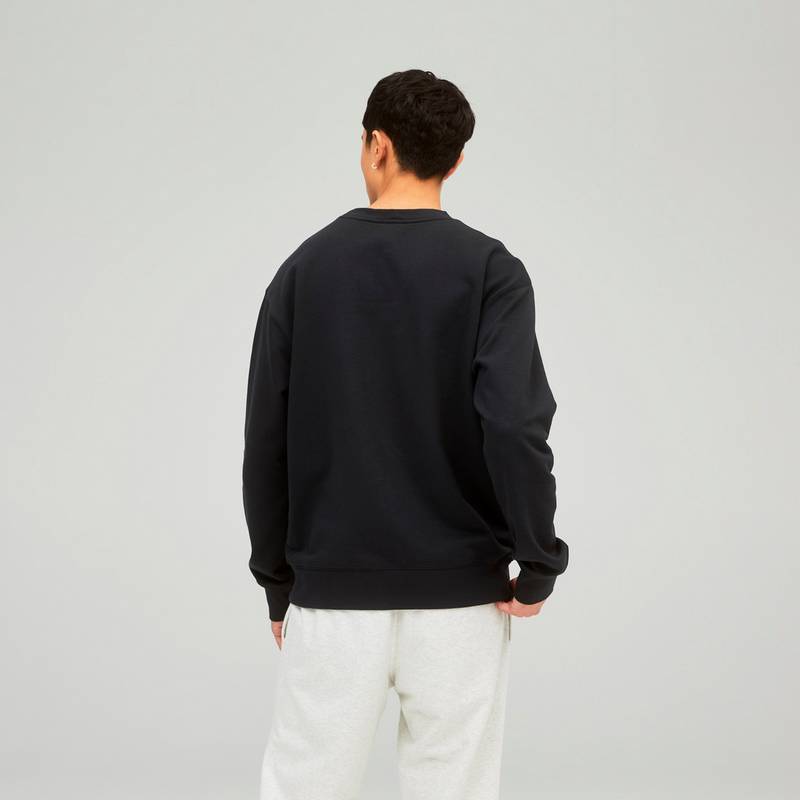 NEW BALANCE Essentials Sweatshirt