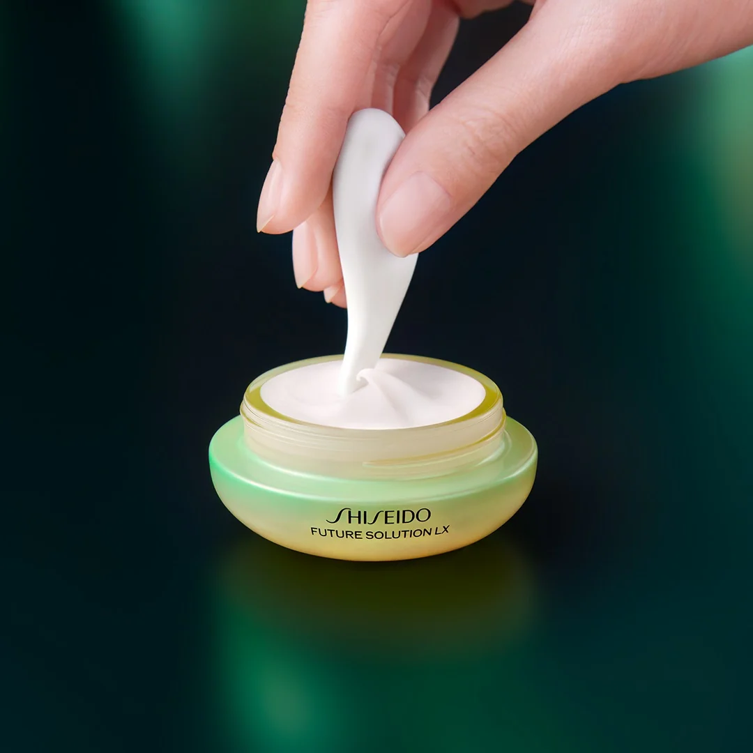 Future Solution Lx Legendary Enmei Ultimate Brilliance krema za oči - protiv bora za područje oko očiju