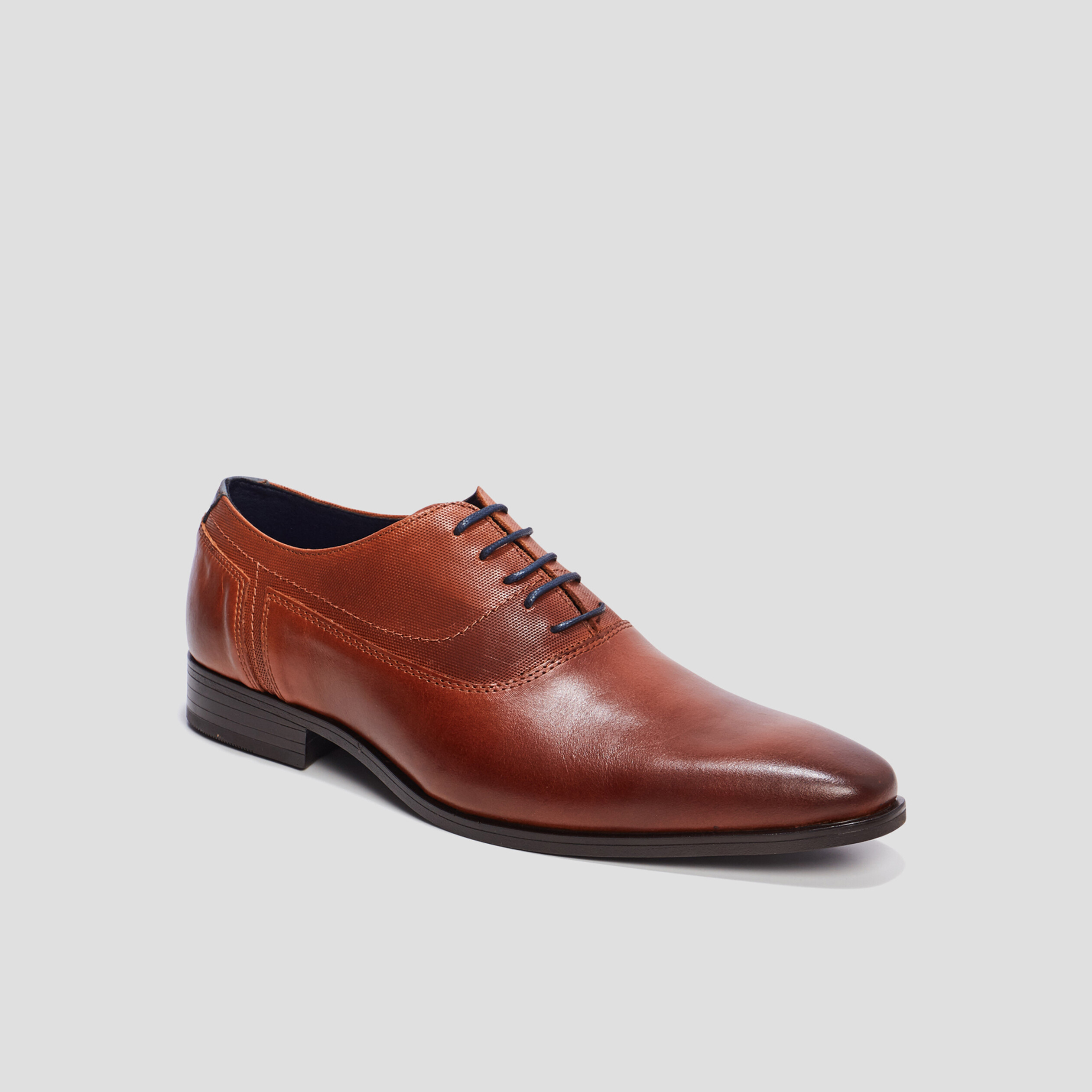 Derbies à lacets en cuir marron homme | La Halle