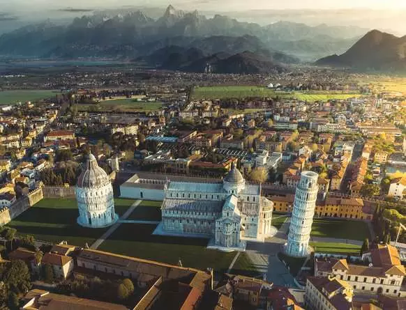 Puzzle 2000 Teile - Pisa in Italien