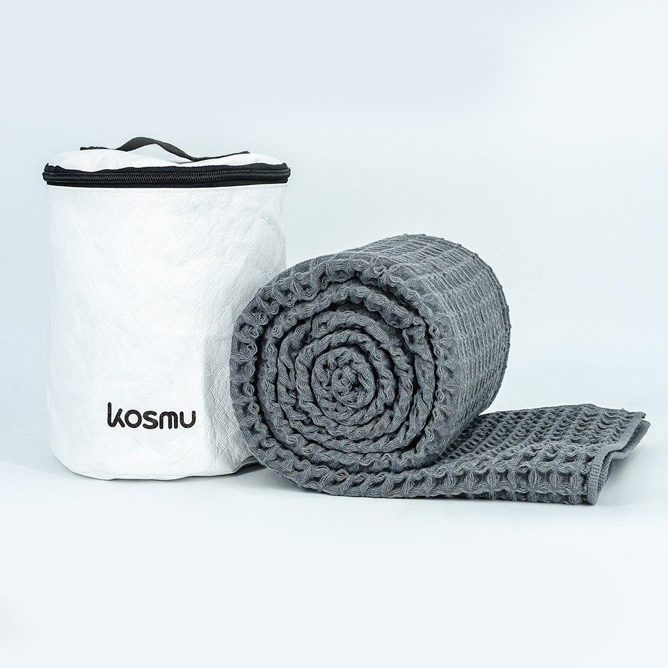 Kosmu Badetuch groß, grau, 170 x 85 cm, (1-St), 70% extrafeine Baumwolle und 30% hochwertige Naturseide