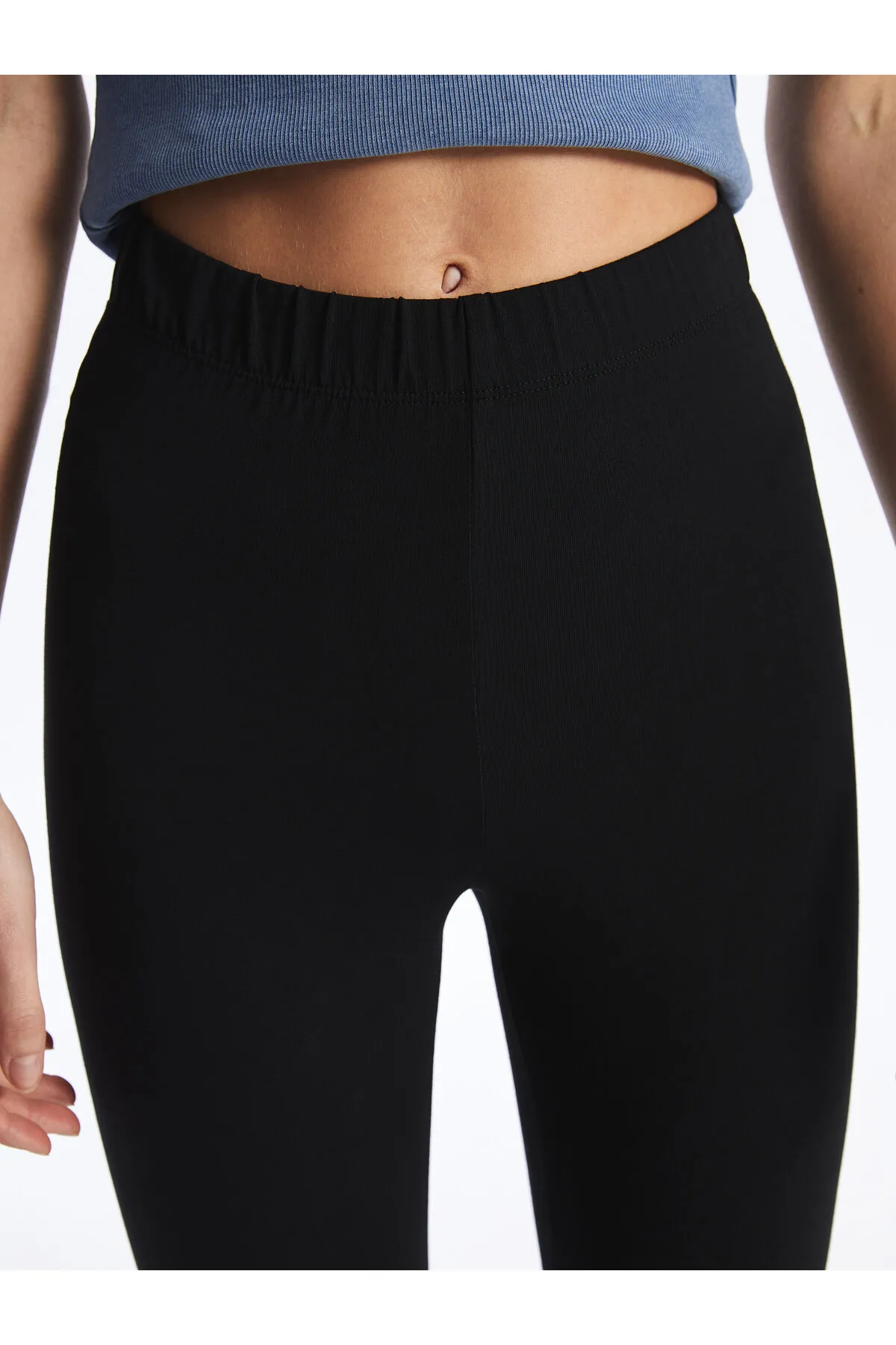 LC Waikiki  Einfarbige Damen-Strumpfhose mit extra schmaler Passform und elastischem Bund