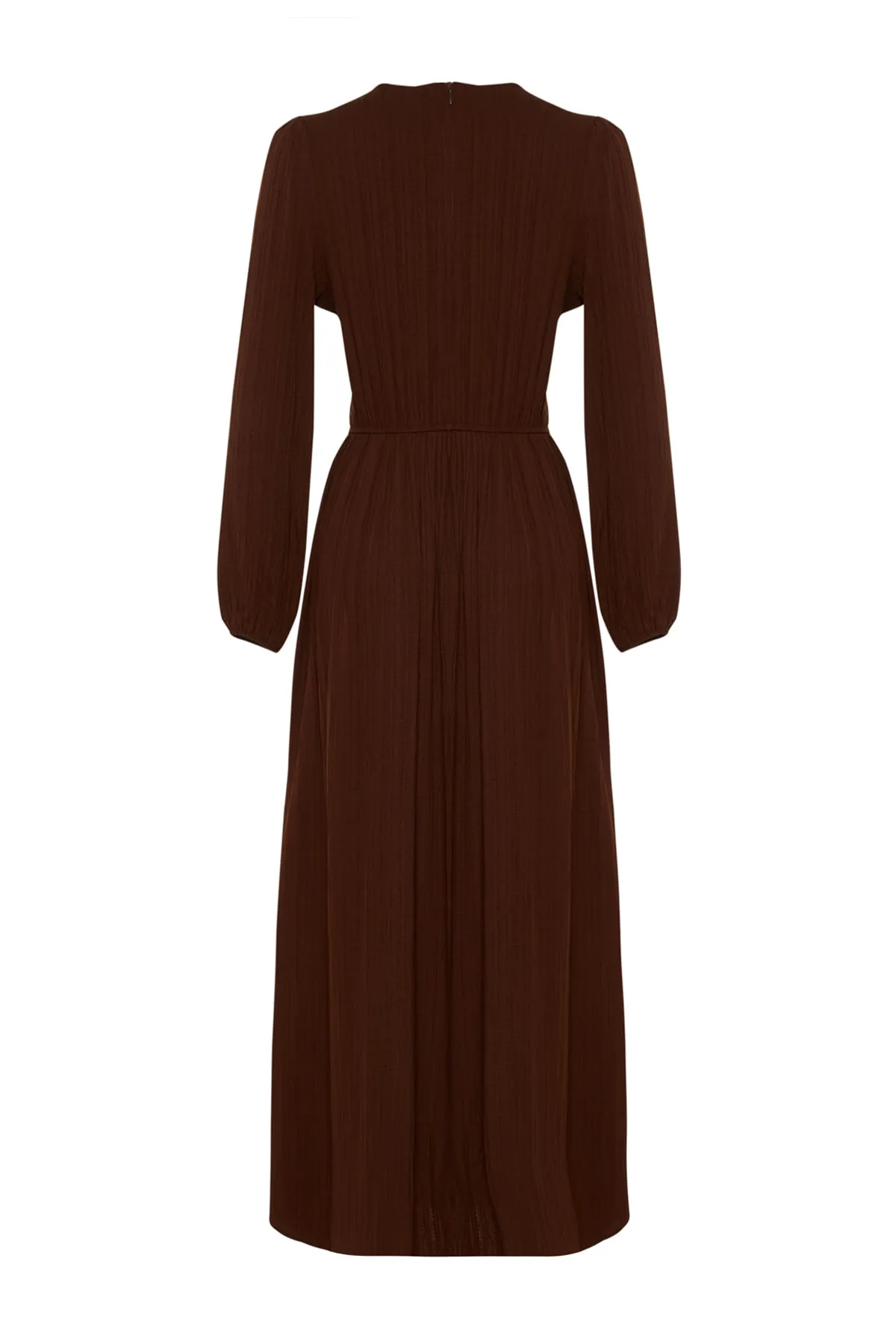 Trendyol Modest  Braunes gewebtes Kleid mit elastischer Taille und Gipe-Detail TCTSS23EB00026
