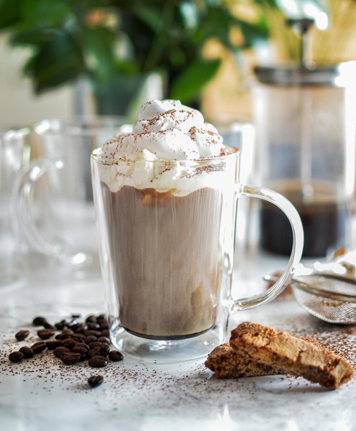 Sendez Thermoglas 4 Doppelwandige Gläser mit Henkel 360ml Latte Macchiato Trinkglas Kaffeegläser, Glas