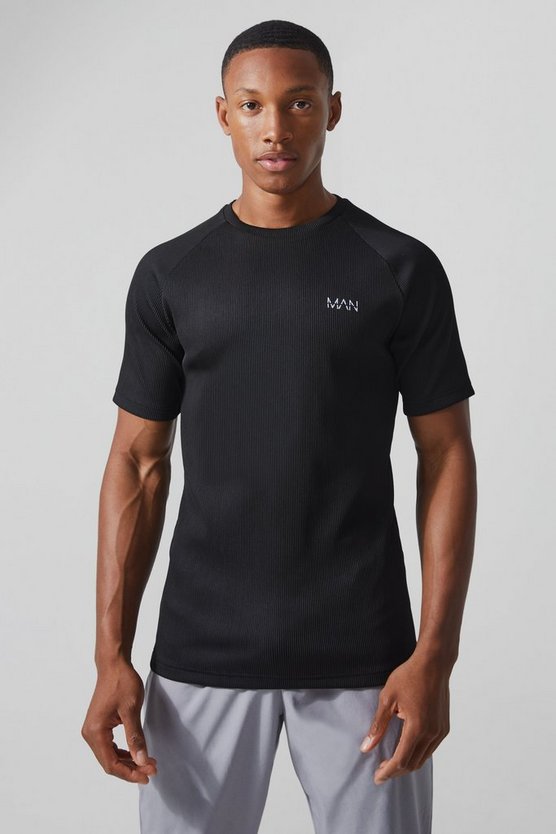 Geripptes Man Active Muscle-Fit Raglan T-Shirt