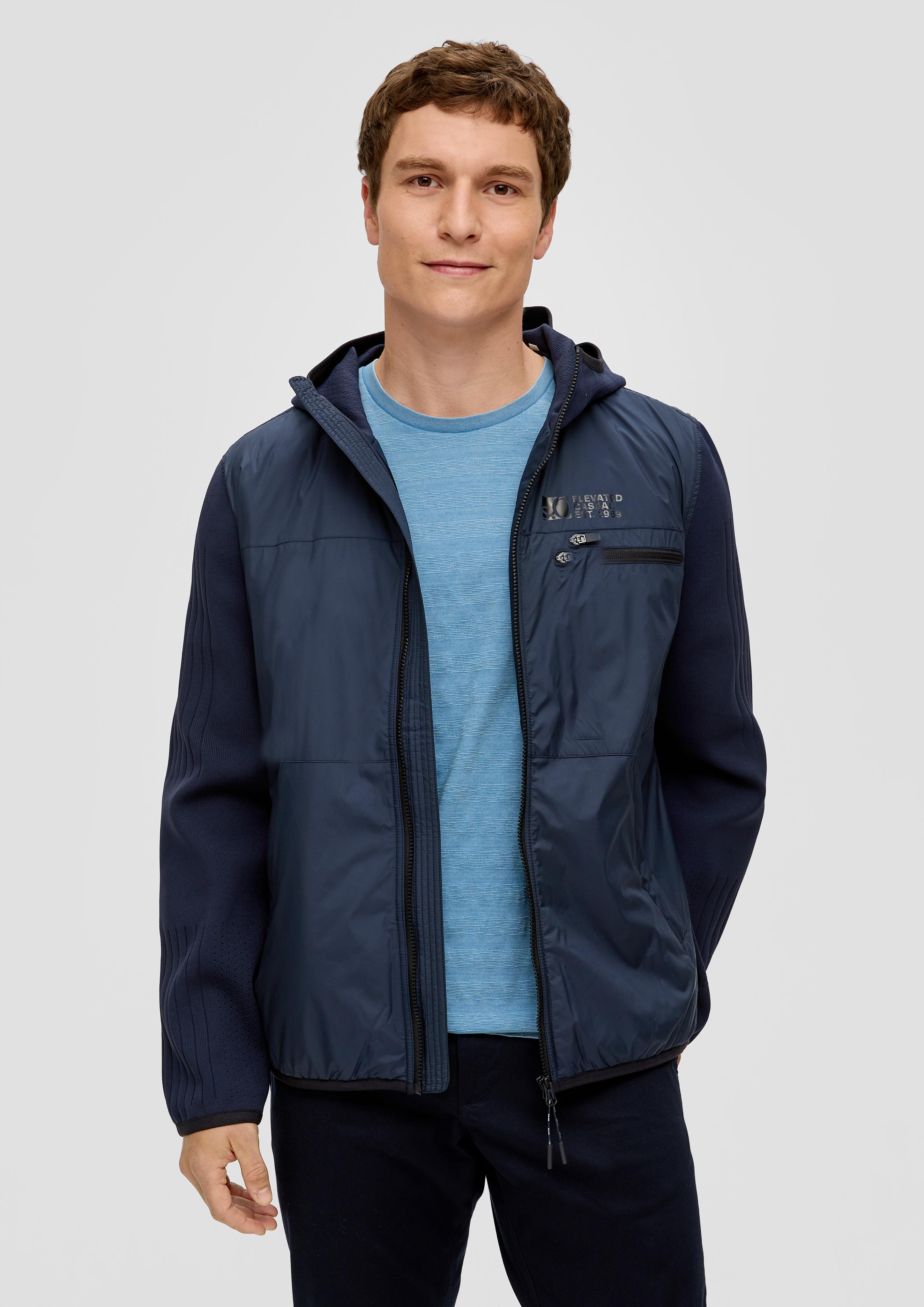 Nylonjacke mit gestrickten Ärmeln und Kapuze  2141270-5978