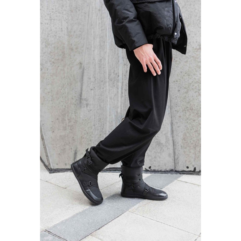 Shapen Frosty Black schwarze Winterbarfußschuhe