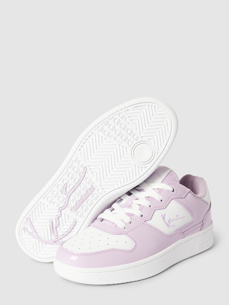 Sneaker mit Kontrastbesatz in weiss