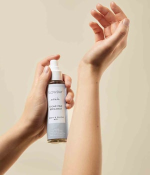 SLOWDAY Awake Stone Pine & Bergamot Körperspray-100 ml