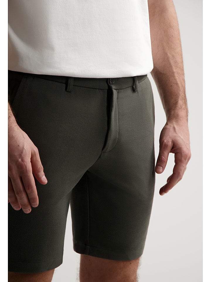 DSTREZZED Shorts in Dunkelgrün günstig kaufen