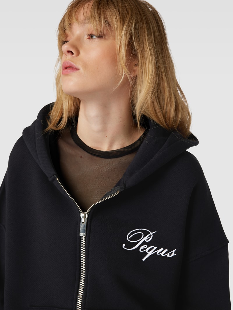 Cropped Sweatjacke mit rückseitigem Label-Stitching in black