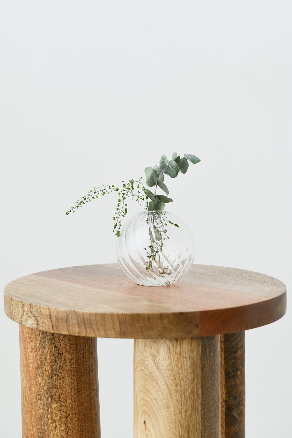 Mini swirl vase