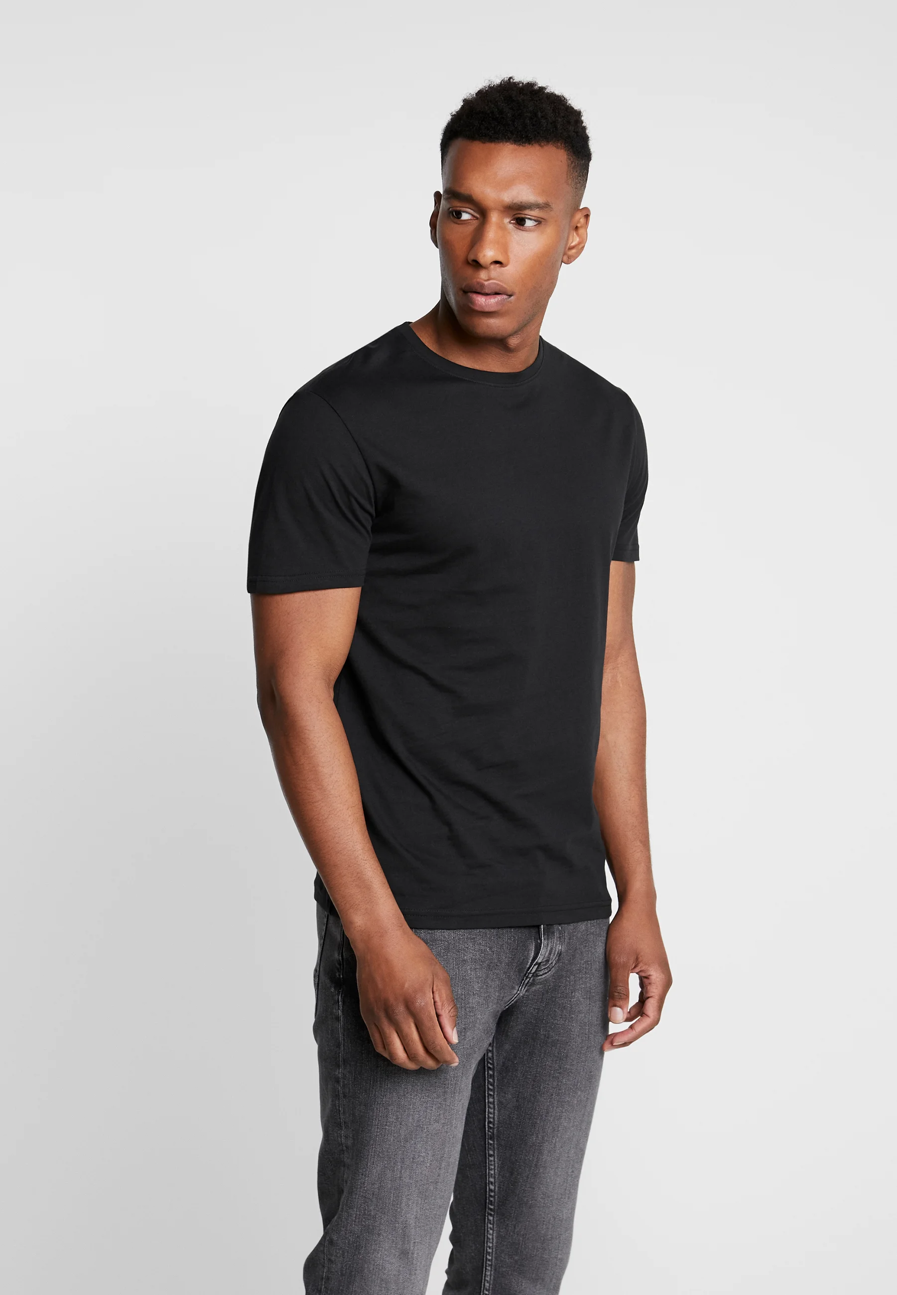 Pier One 3 PACK - Camiseta básica