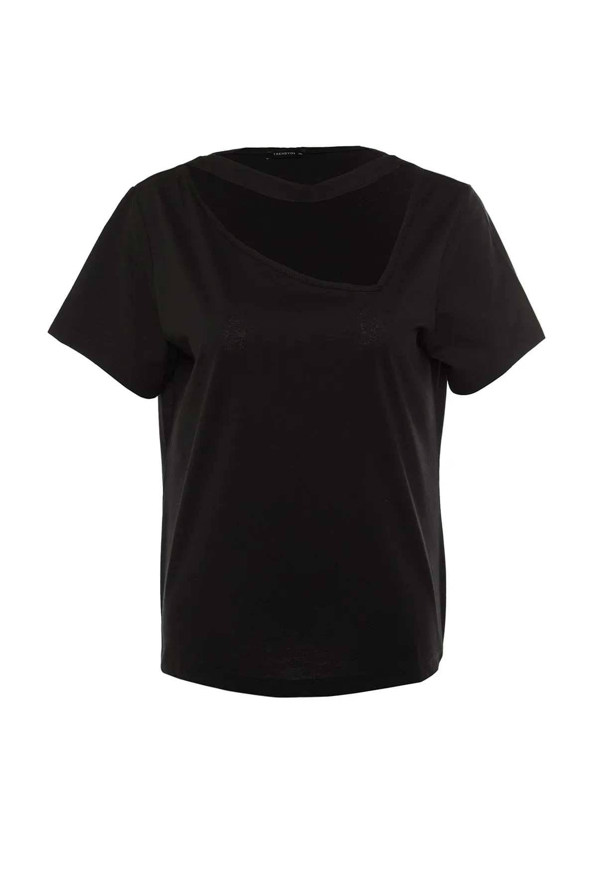 Trendyol Curve  Schwarzes, detailliertes Strick-T-Shirt mit Fenster/Ausschnitt TBBSS22BF00001