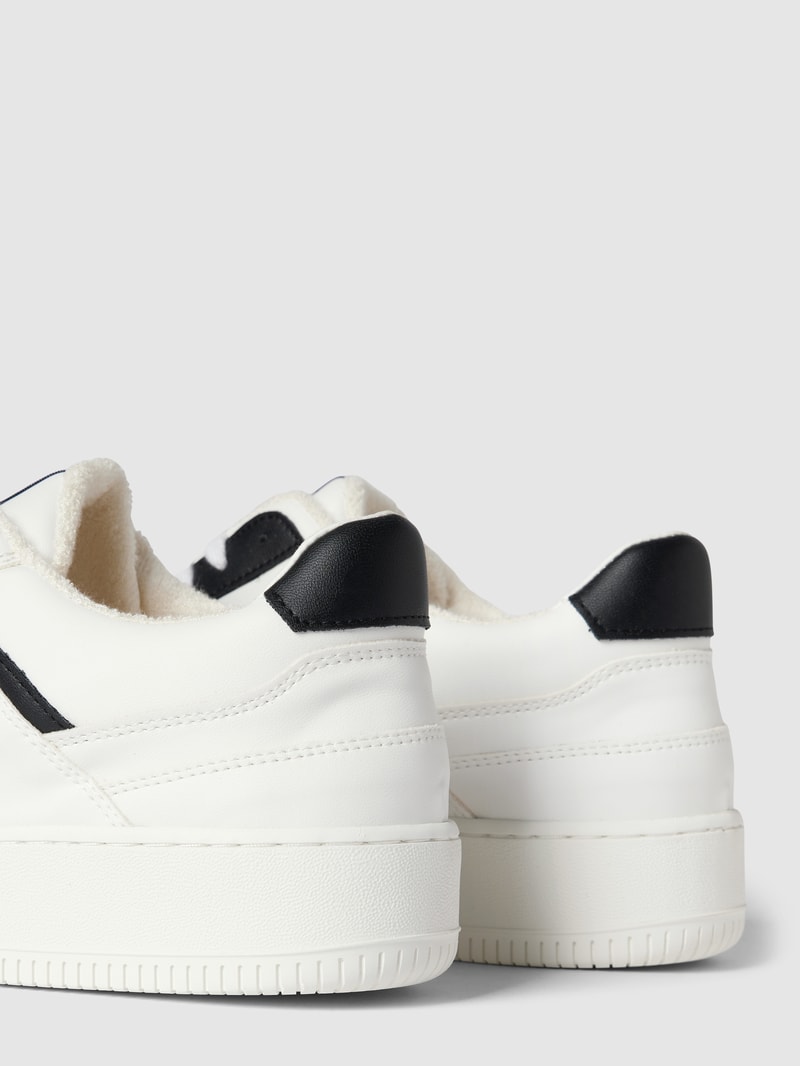Vegane Sneaker aus Trauben Modell 'Grape' in weiß