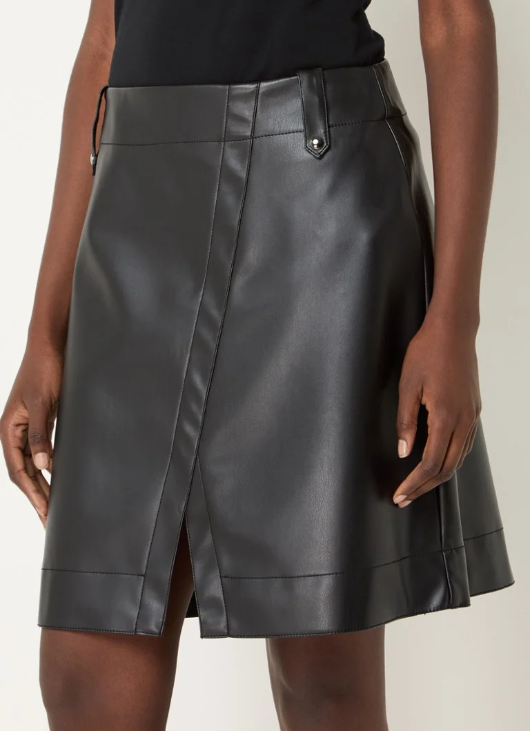 Minissaia MaxMara Aere em couro sintético com fenda