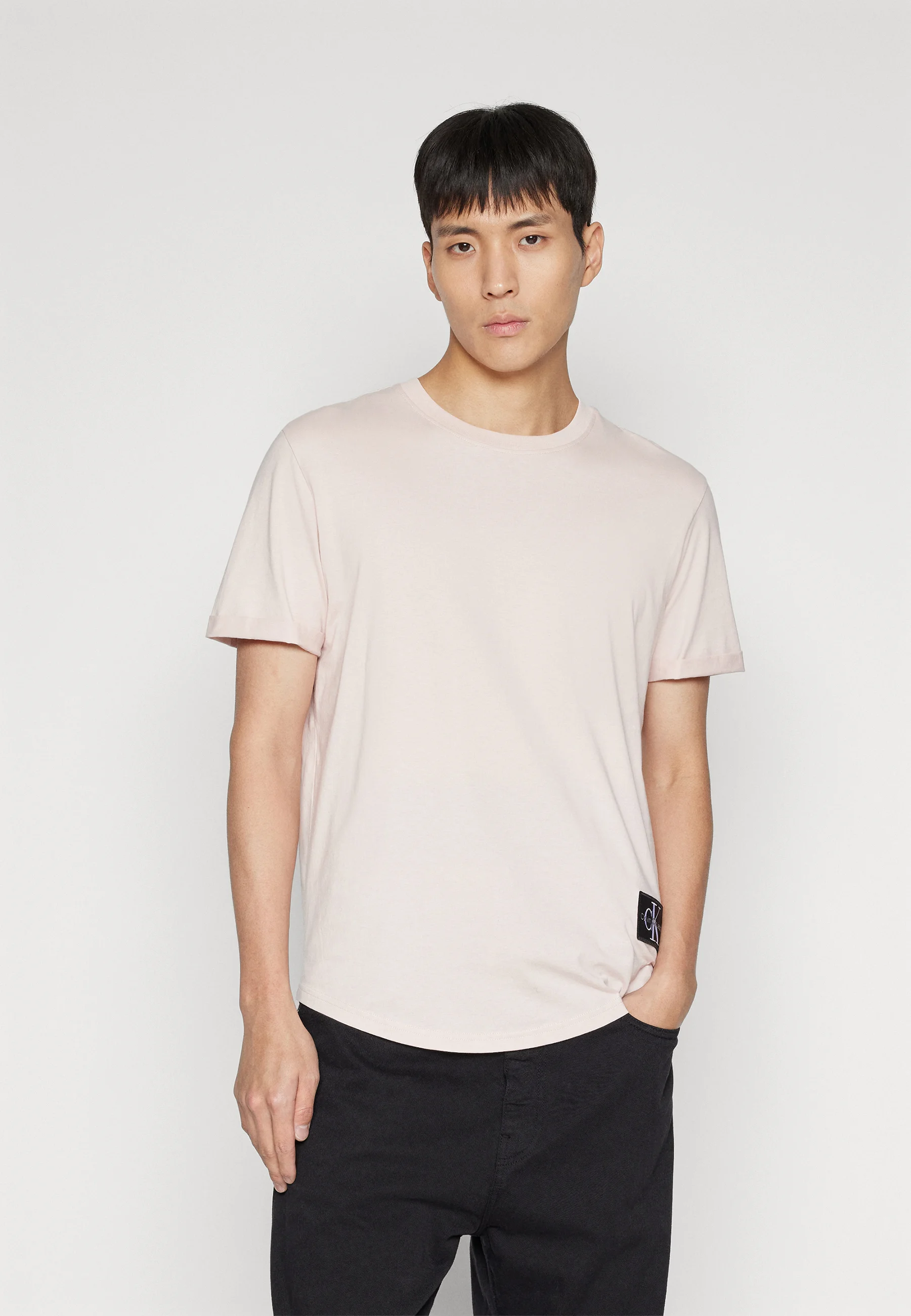 Calvin Klein Jeans BADGE TURN UP SLEEVE - Camiseta básica