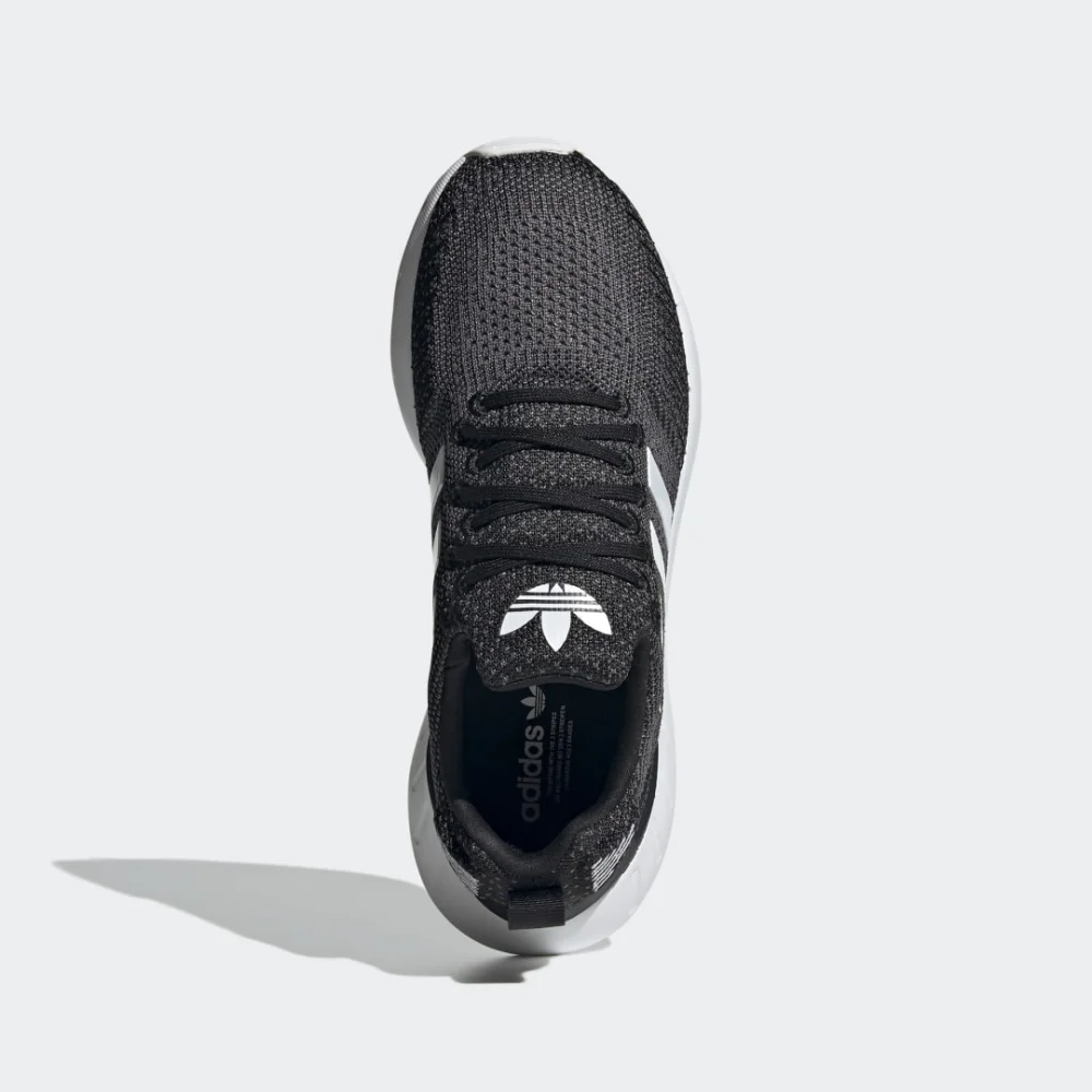 adidas Swift Run 22 GV7971 / schwarz