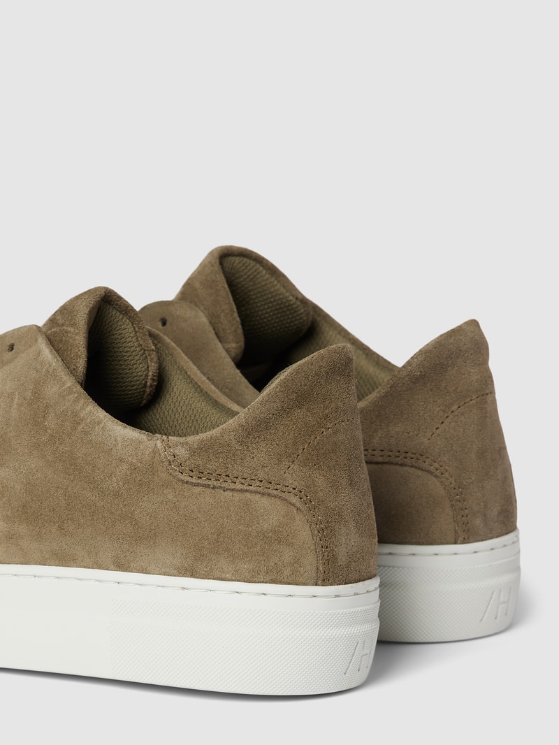Sneaker mit Schnürverschluss Modell 'DAVID' in olivgrün
